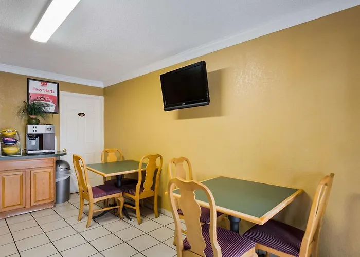 Econo Lodge Historic Area