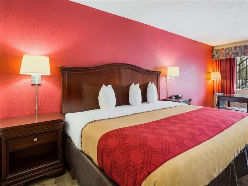 Econo Historic Area Lodge