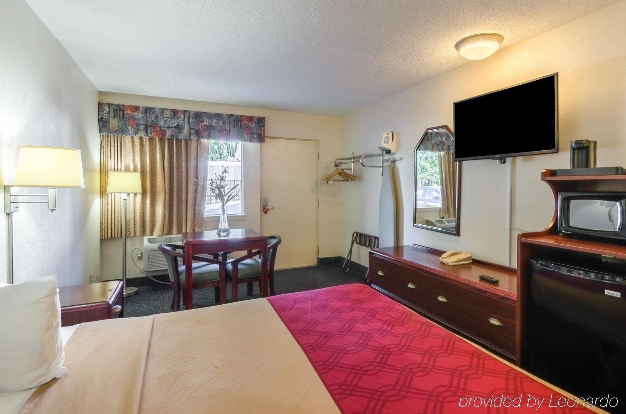 Econo Historic Area Lodge