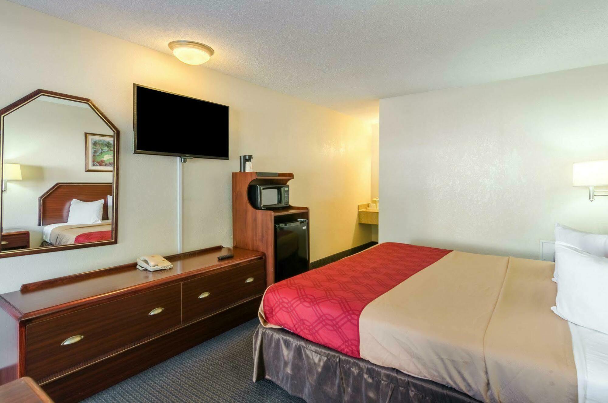 Econo Historic Area Lodge